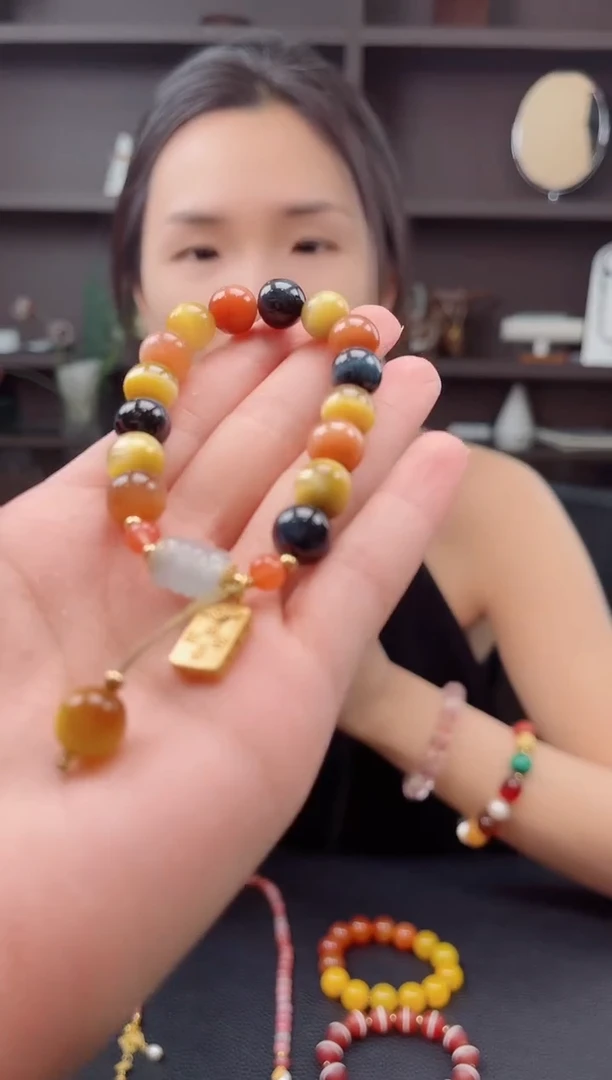 未镶嵌手串默认微瑕，介意勿拍！石英质玉