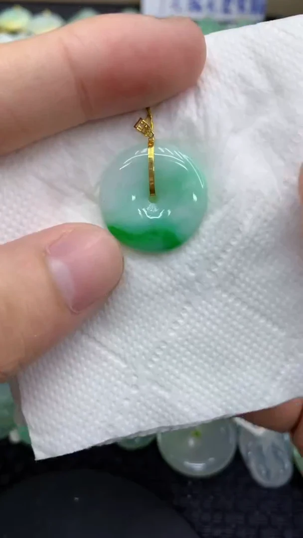 颈饰18K金镶嵌翡翠天然缅甸A货翡翠