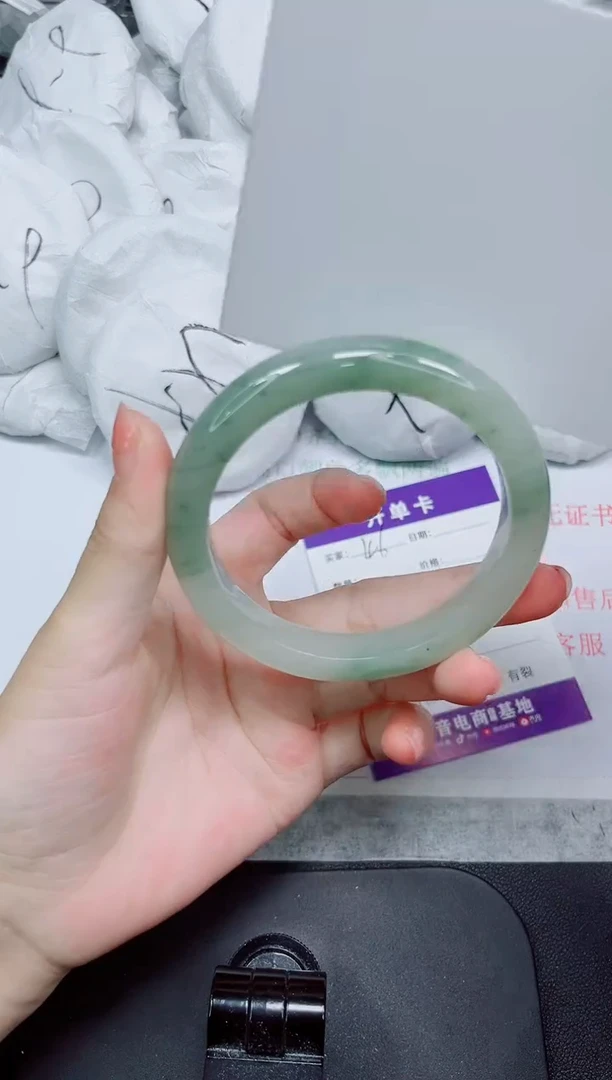 石英质玉手镯未镶嵌46-59.6