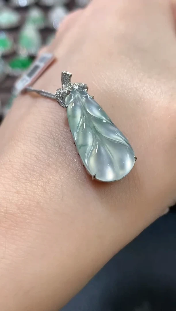 吊坠(不含链)18K金镶嵌翡翠a51