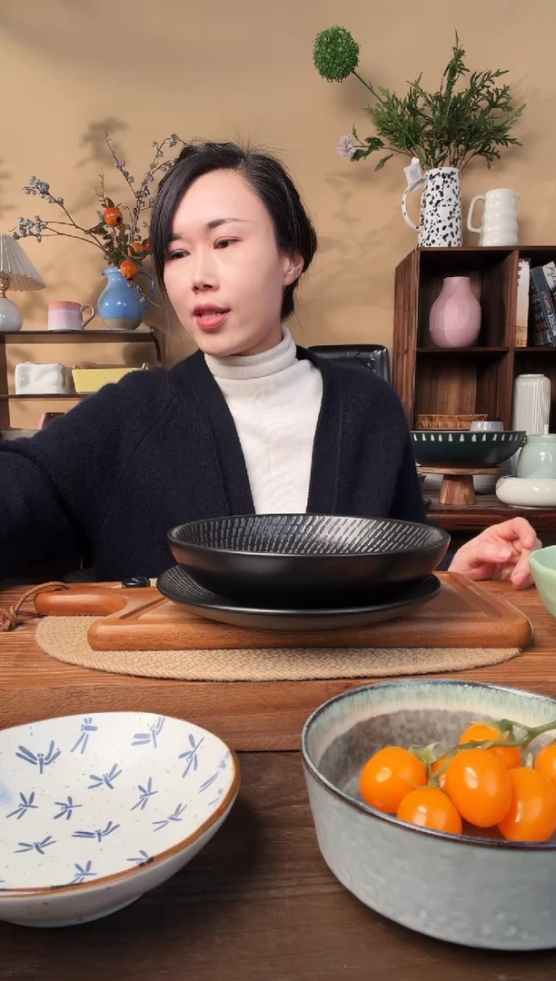 8英寸黑浮雕碗盘2件套微瑕