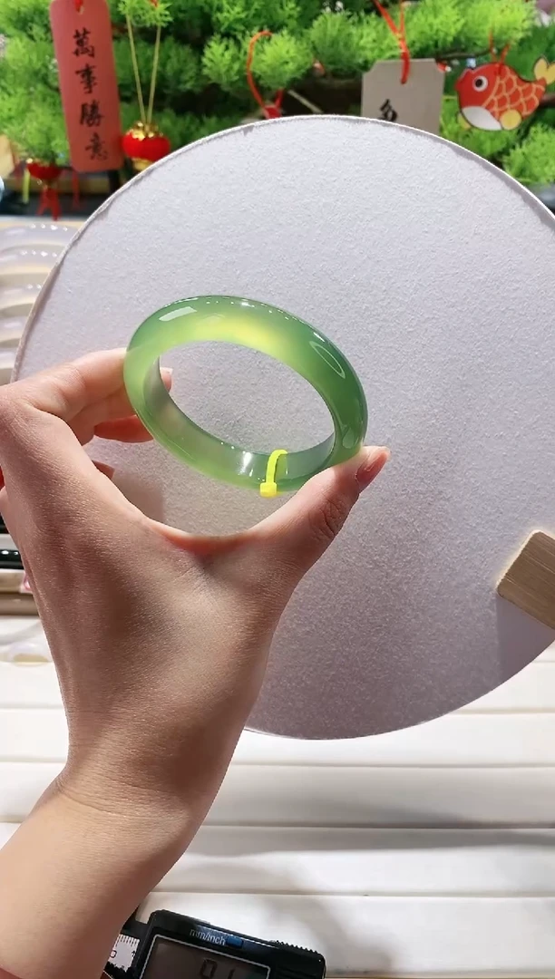 【闪购商品】玛瑙/玉髓手镯未镶嵌58-57