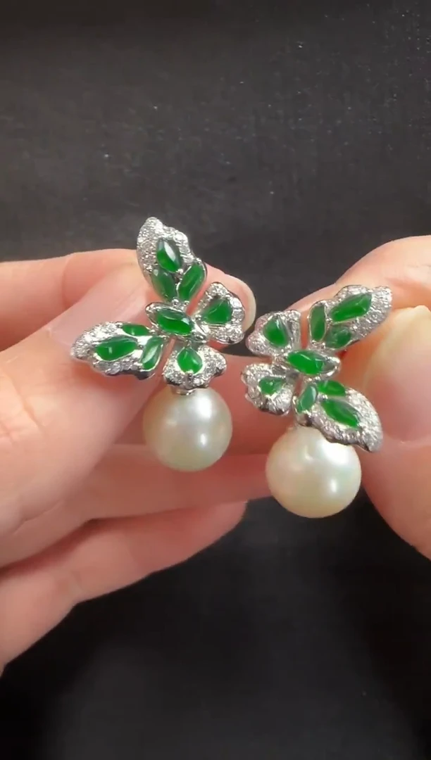 18K金镶嵌翡翠耳饰604蝴蝶一对