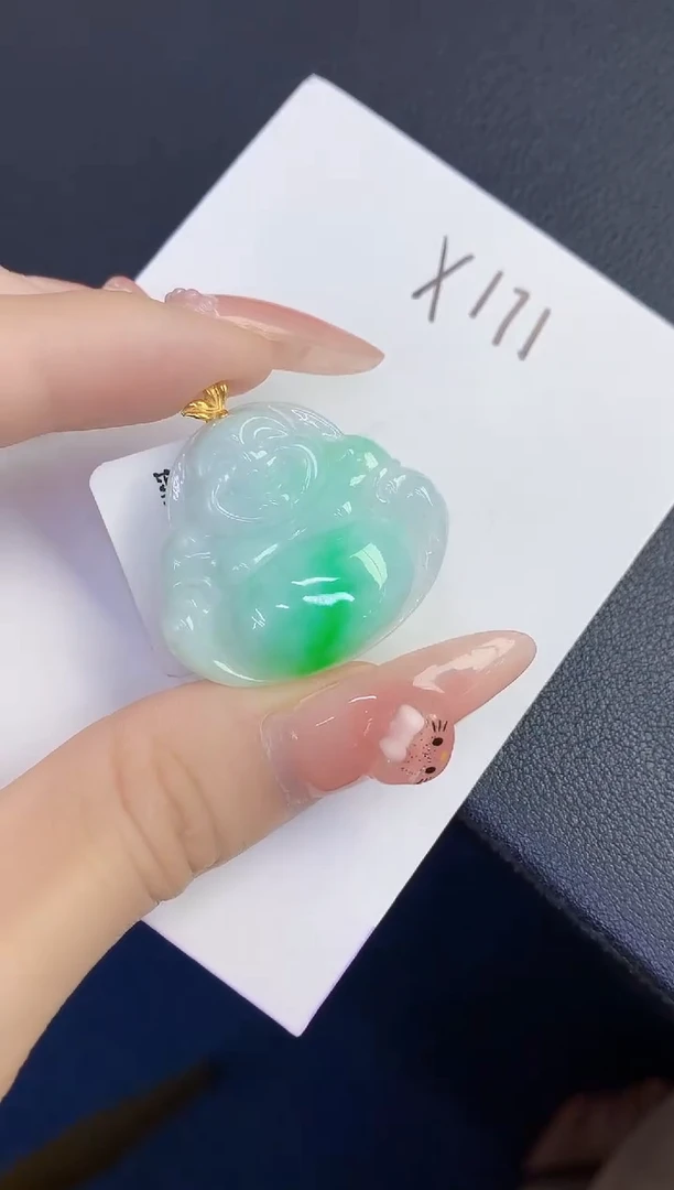 颈饰18K金镶嵌翡翠缅甸天然翡翠A货