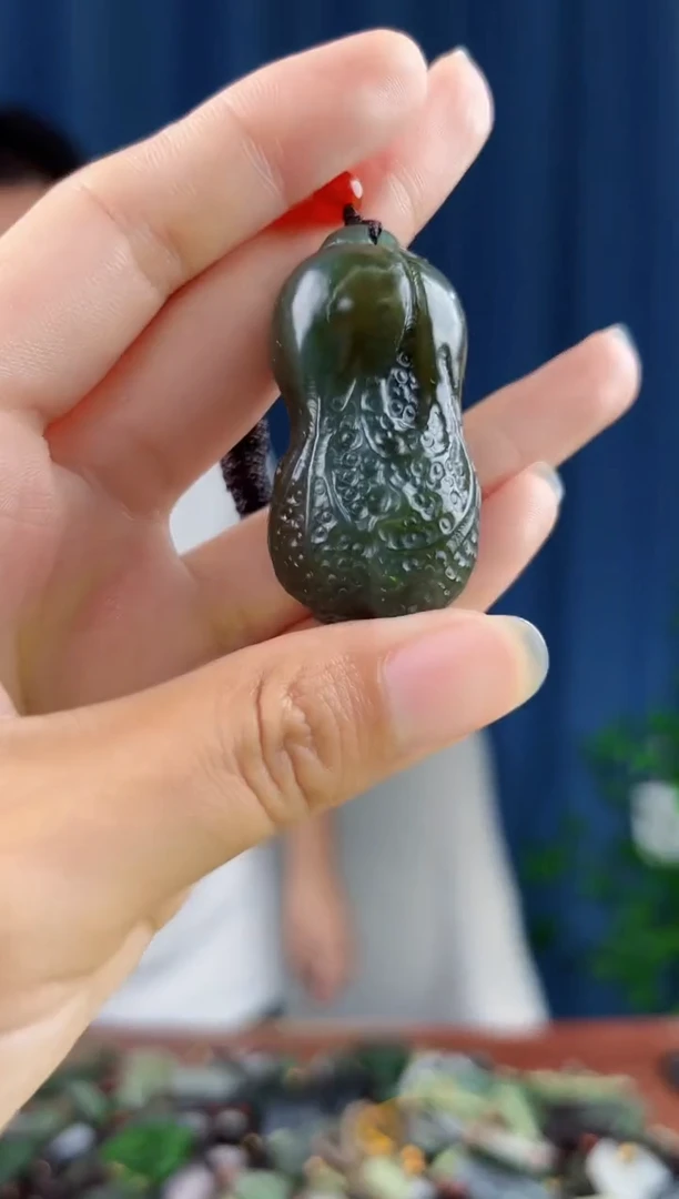 未镶嵌和田玉挂件拍一发一，多样性发货
