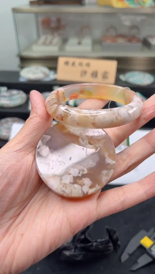 未镶嵌手镯石英质玉56圈口（赠品镯心）3593244