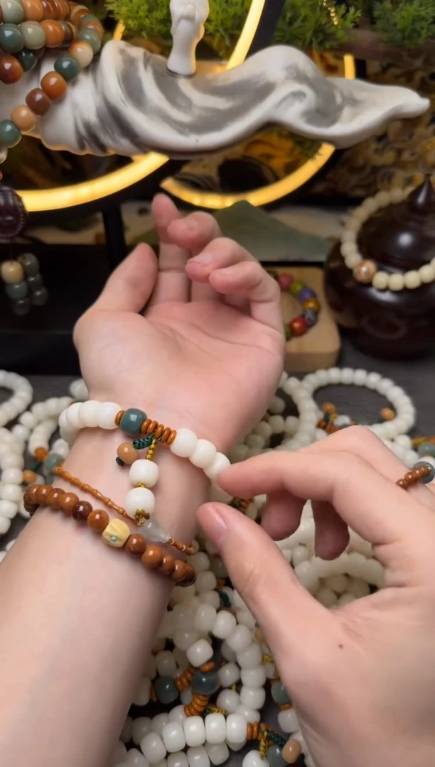 菩提根/象牙果手串白玉菩提8*10配饰