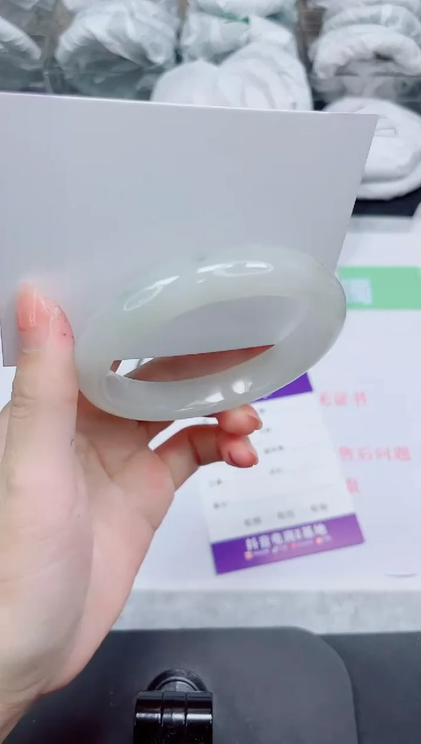 石英质玉手镯未镶嵌261-59