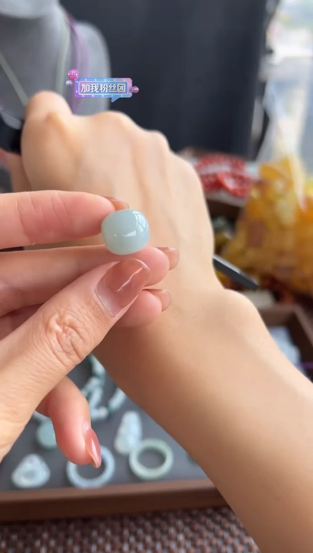 翡翠未镶嵌颈饰320号买断