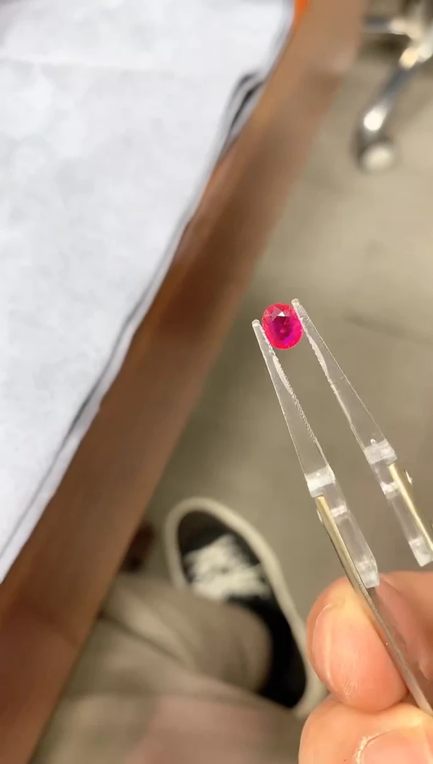 裸石红宝石0.56ct 19