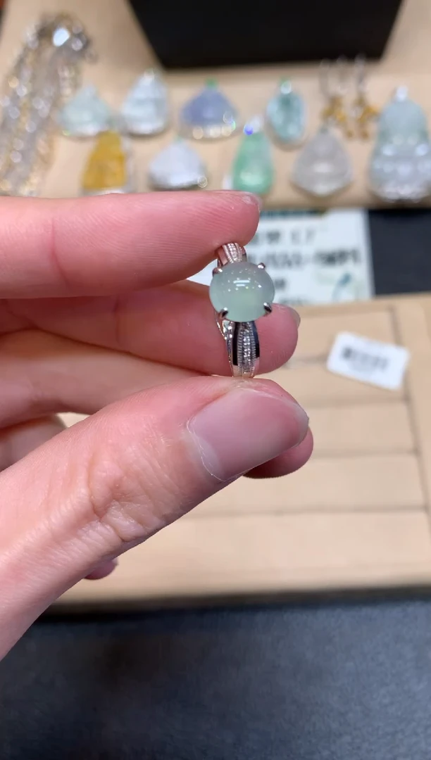 【闪购商品】翡翠戒指18K金镶嵌蛋面【无服务费】