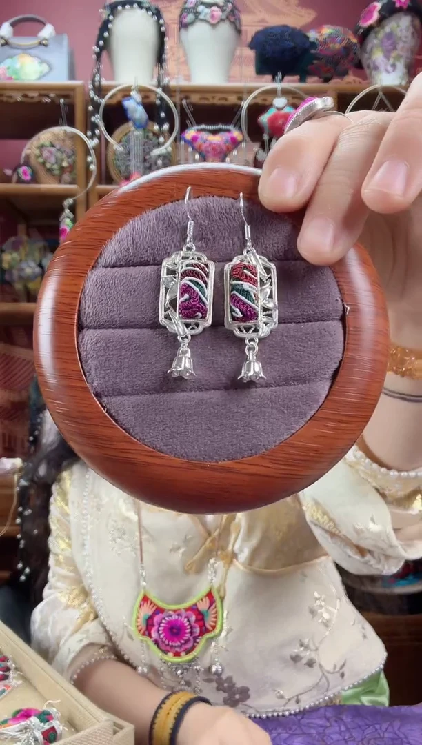 刺绣耳环47甜甜家