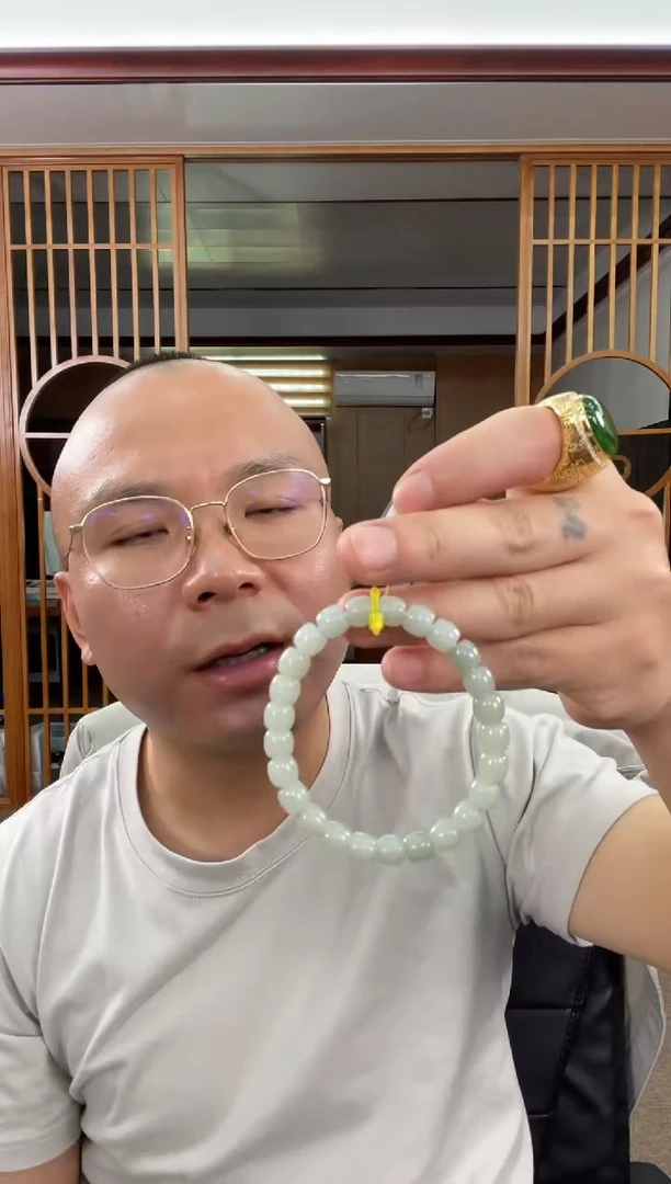 【闪购商品】和田玉手串未镶嵌卡8吐拉牧场极限弧  30170