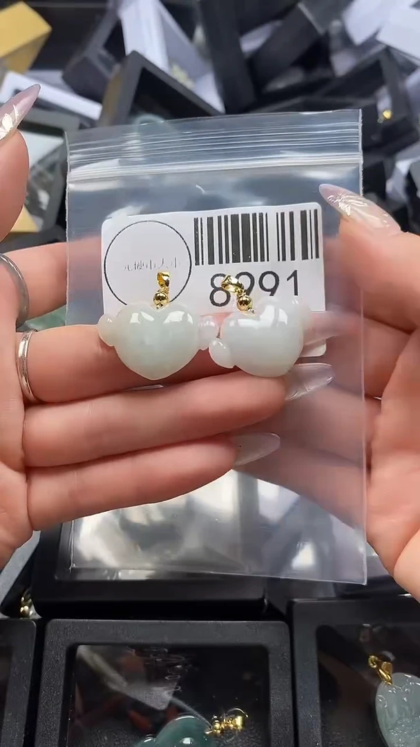 吊坠(不含链)未镶嵌翡翠8991