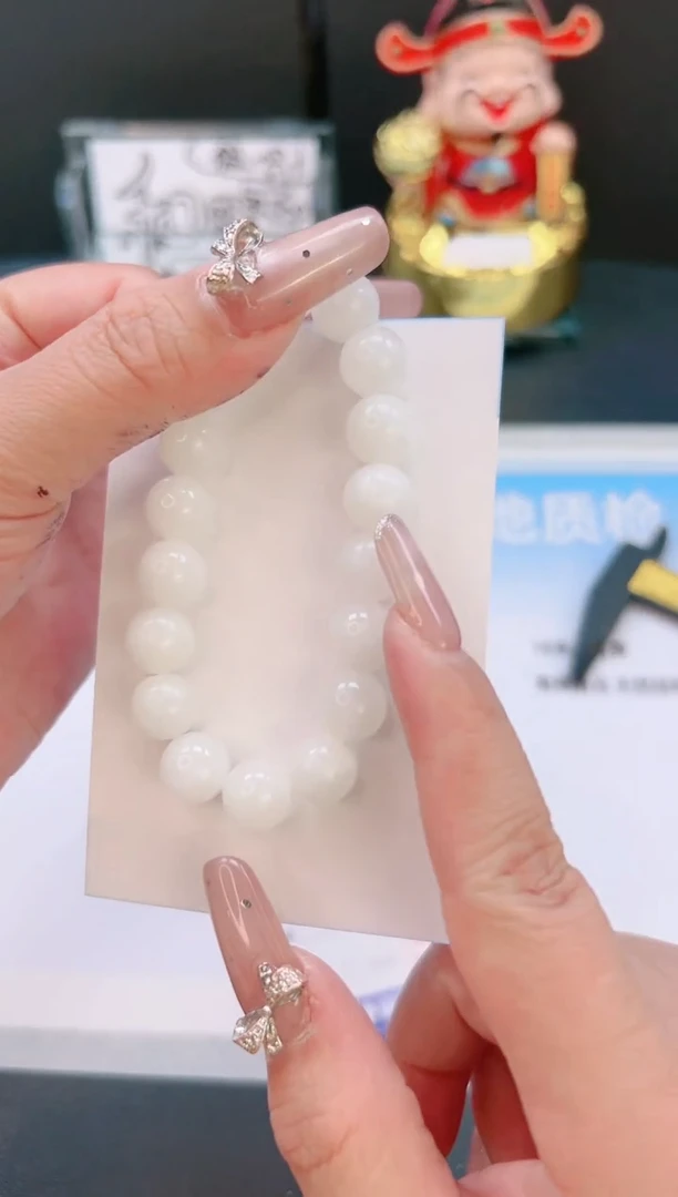 未镶嵌手链和田玉和田手链多样性发货