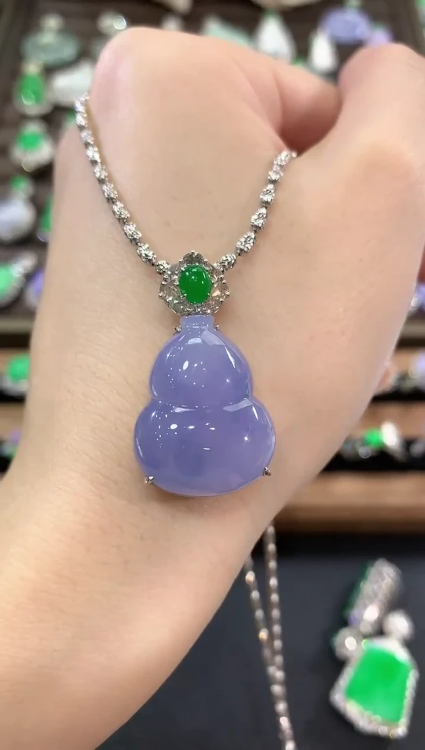 吊坠(不含链)18K金镶嵌翡翠冬日珠宝W27