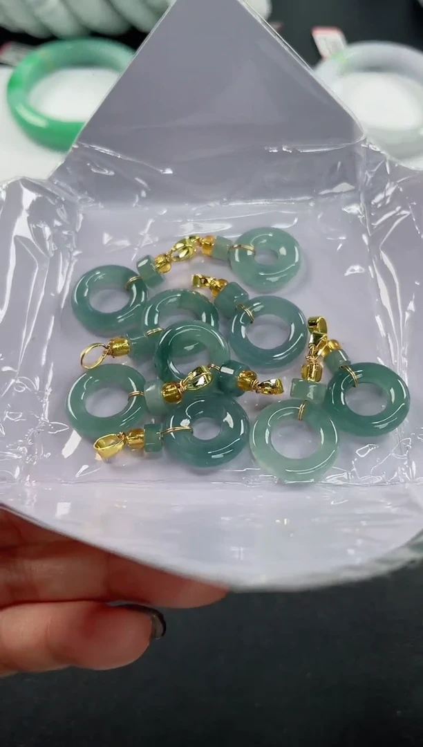 未镶嵌手镯翡翠（多样性发一件）