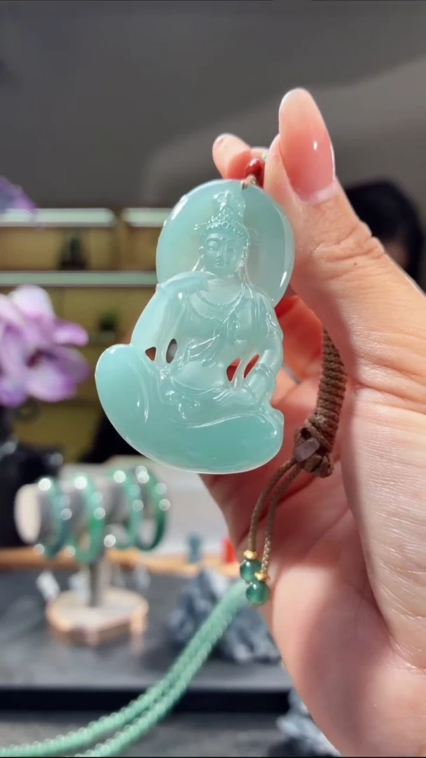 吊坠(不含链)未镶嵌翡翠自在观音