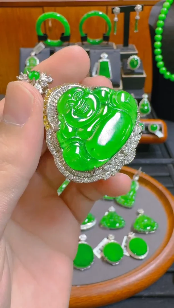 吊坠(赠链)未镶嵌翡翠天然A货翡翠