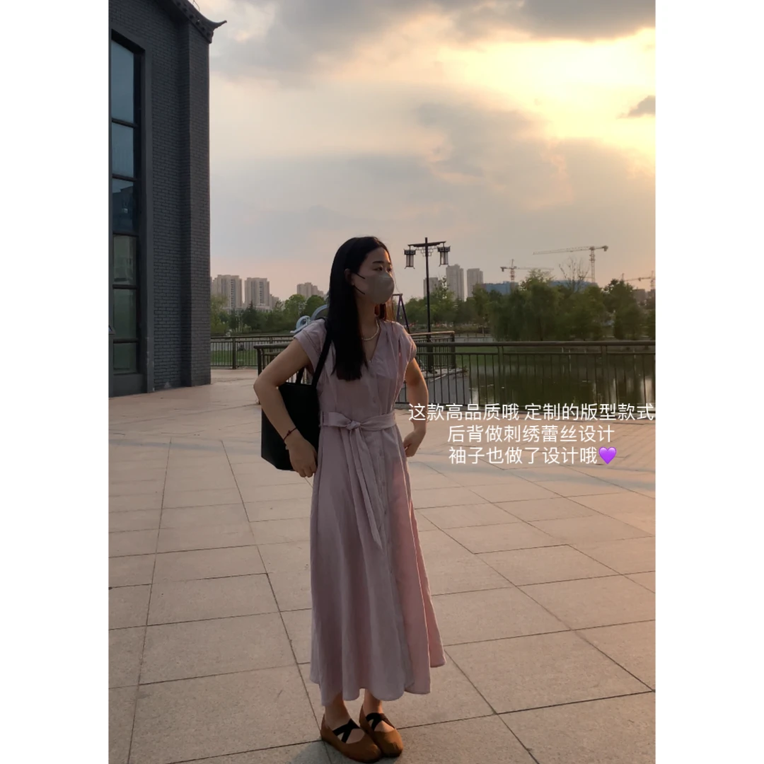 XNJ 小众千金 高品质天丝麻后背刺绣显瘦绑带连衣裙