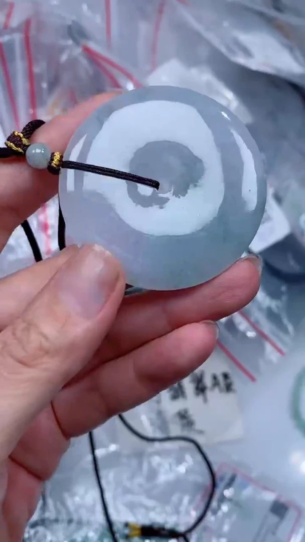 颈饰未镶嵌翡翠吊坠