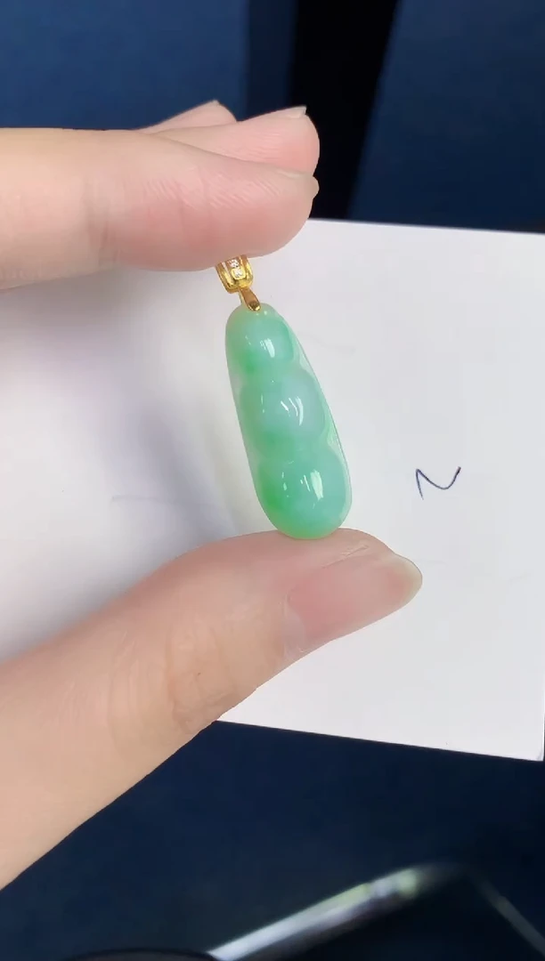 颈饰未镶嵌翡翠天然翡翠缅甸A货