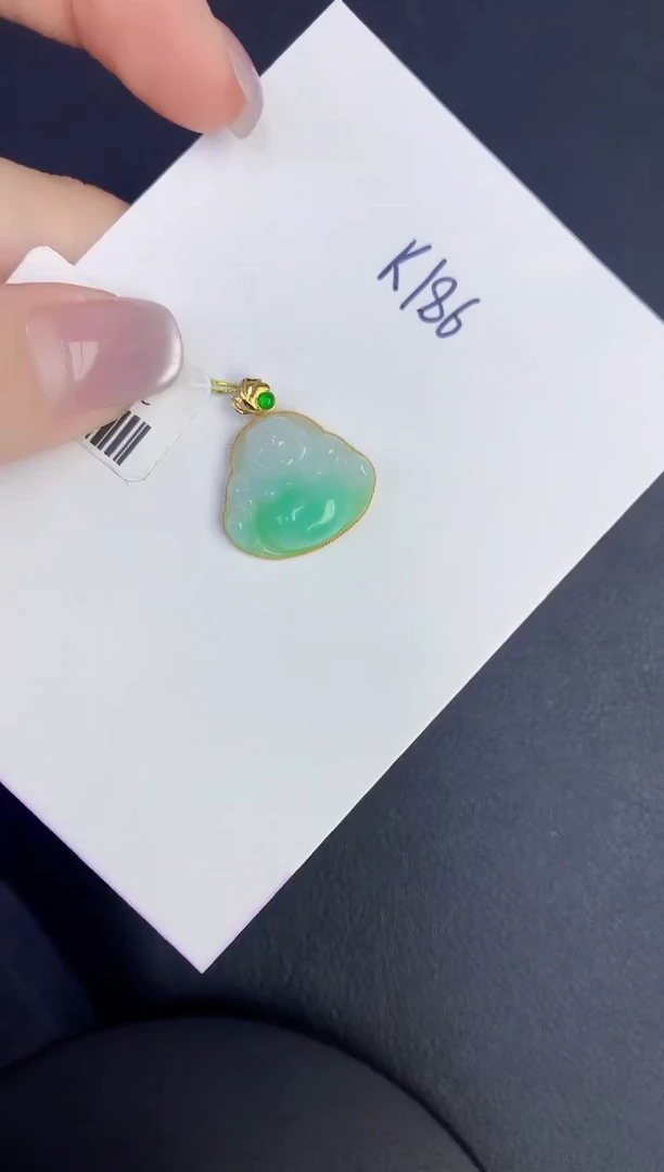 颈饰18K金镶嵌翡翠缅甸天然翡翠A货