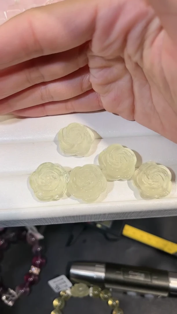 【闪购商品】水晶手链未镶嵌多样性发一Q31黄水玫瑰花