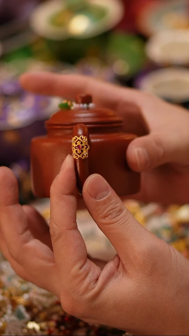 【闪购商品】摆件红色壶把手红色壶把手