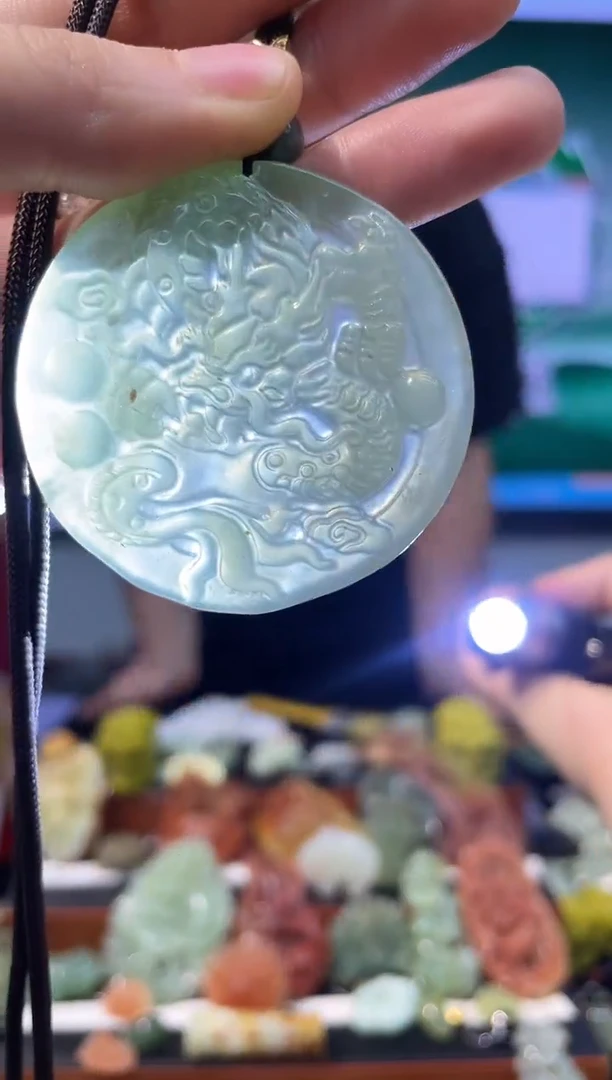 【闪购商品】岫玉吊坠未镶嵌·多样性发货*拍一发一