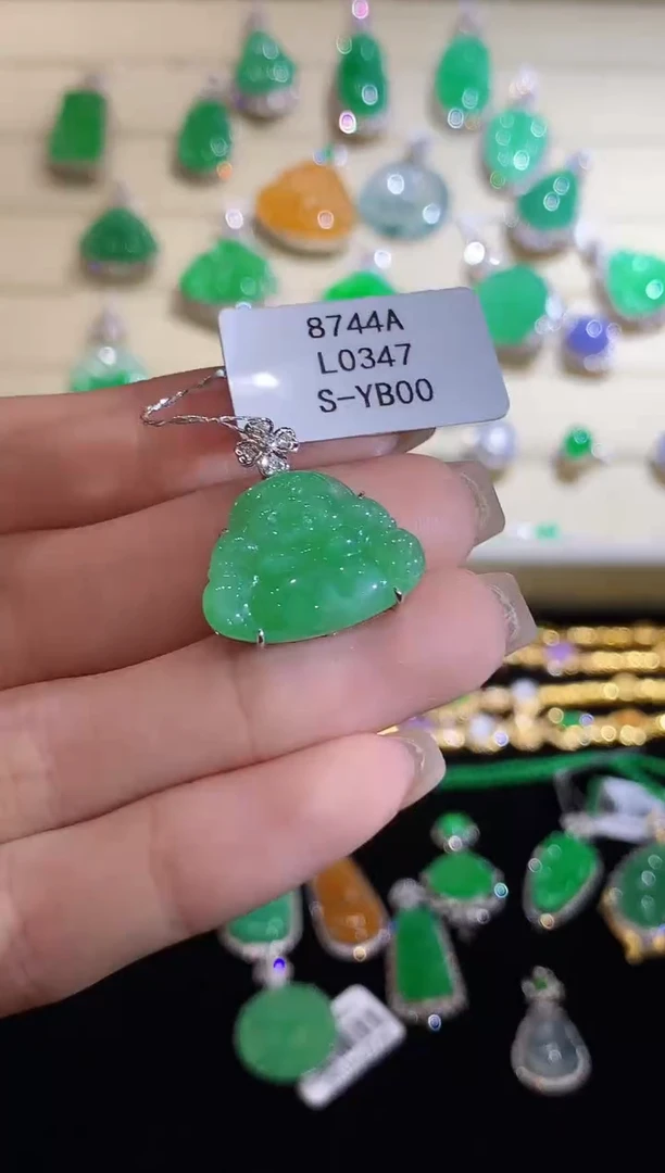 翡翠18K金镶嵌吊坠(不含链)L0347多样性发其一