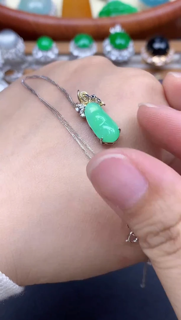 颈饰18K金镶嵌翡翠469-中国好珍宝