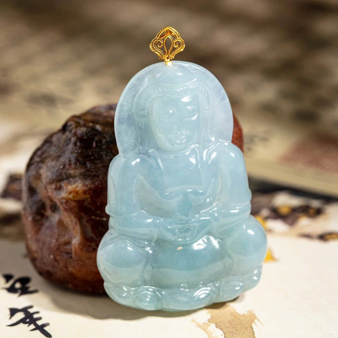 18k镶金缅甸天然翡翠尺寸约48*34*4mm 多样性发一 B1690228