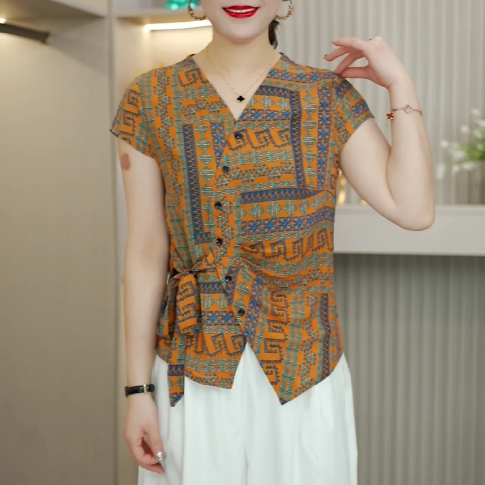 2025夏季新款时尚不规则洋气短袖气质百搭V领显瘦开衫扣上衣725