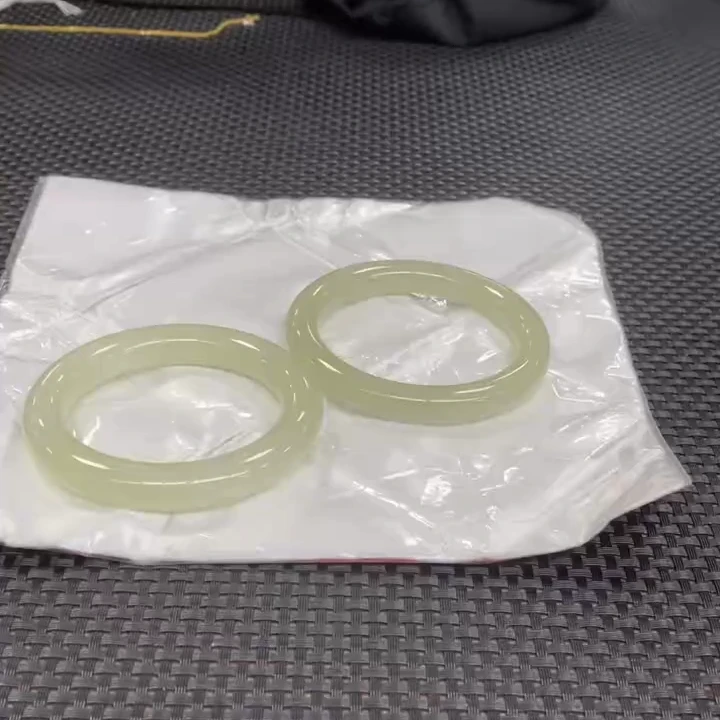 【老郑家】和田玉手镯一支 (多样性发1件)