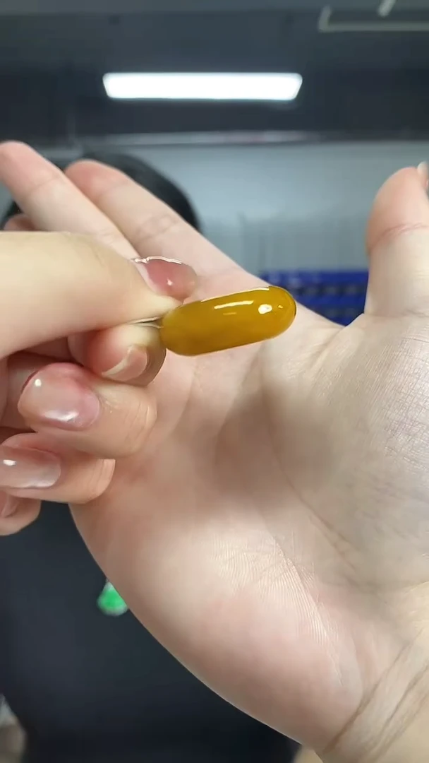 颈饰未镶嵌翡翠多样性发其一颜色微差