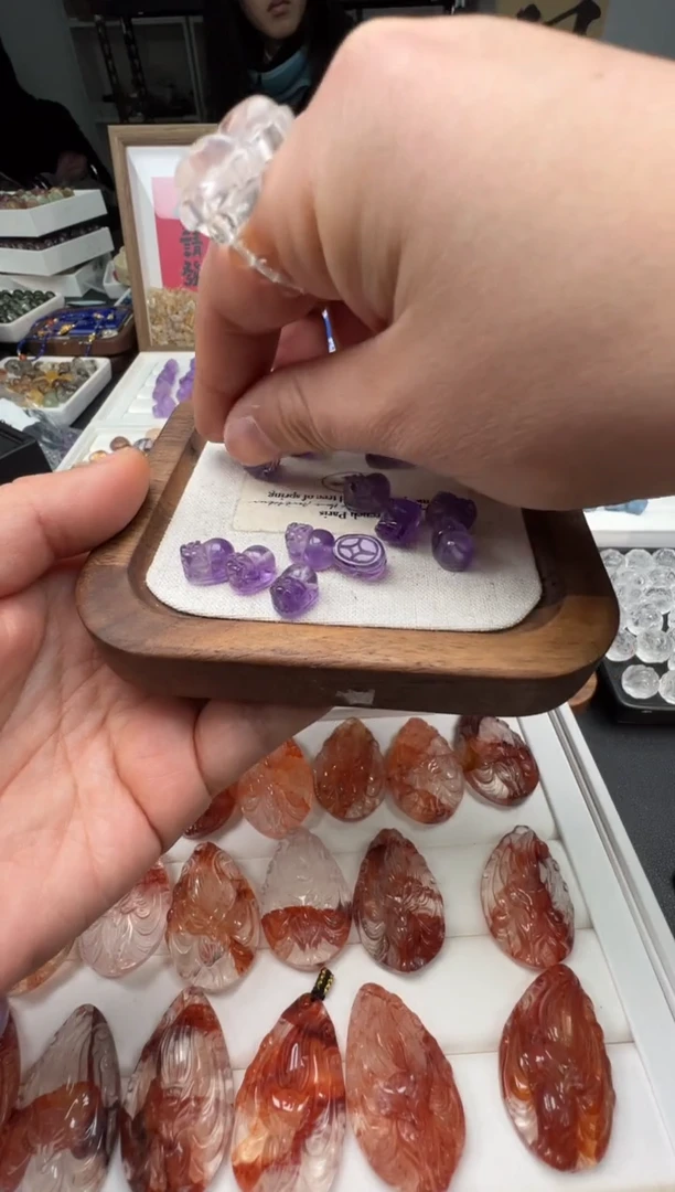 【闪购商品】萤石颈饰未镶嵌44a多样性发其一/3.6/1个