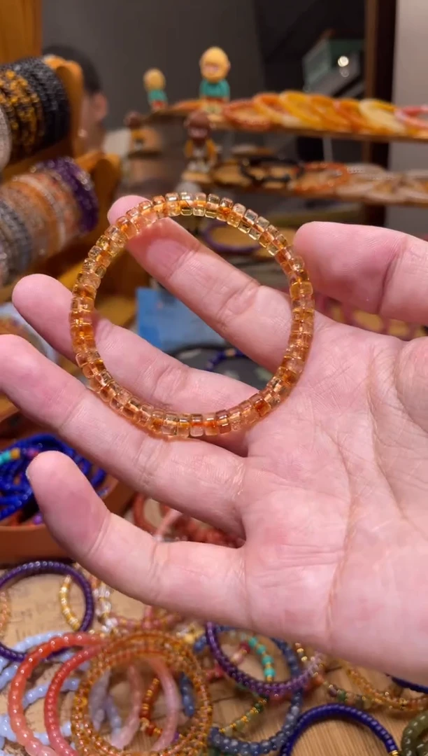 水晶手串未镶嵌直切暴力黄水晶手串