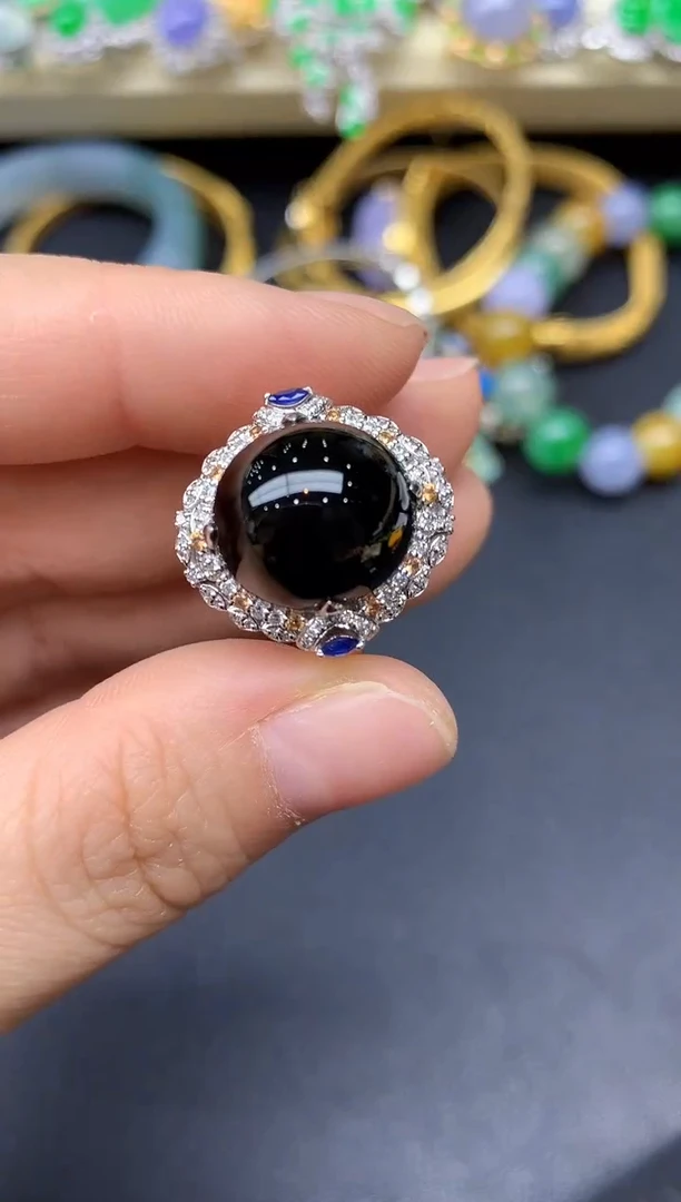 18K金镶嵌戒指翡翠357-雪姐翡翠天天见