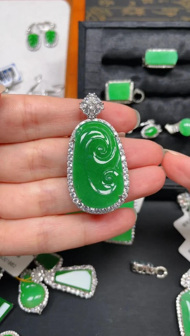 翡翠银S925镶嵌吊坠(不含链)文*文翡翠