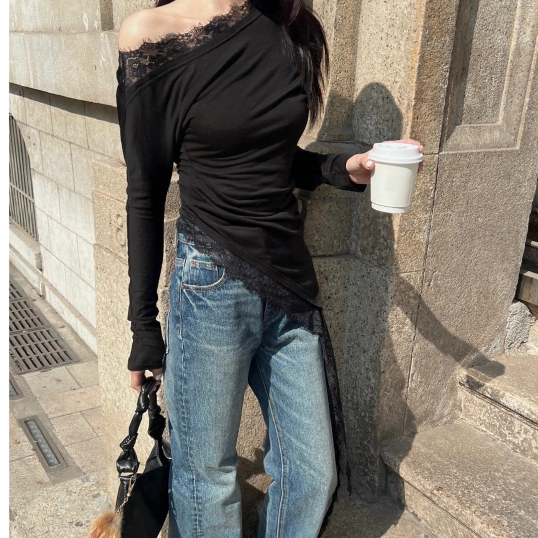 CNLEEWEI2025春夏新品设计师品牌不规则一字肩蕾丝拼接针织上衣