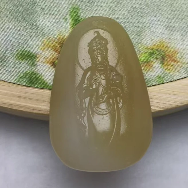 和田玉糖料观音A016