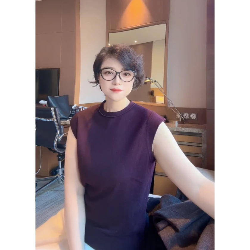 【U.M】小行星羊毛圆领小落肩针织背心羊毛背心