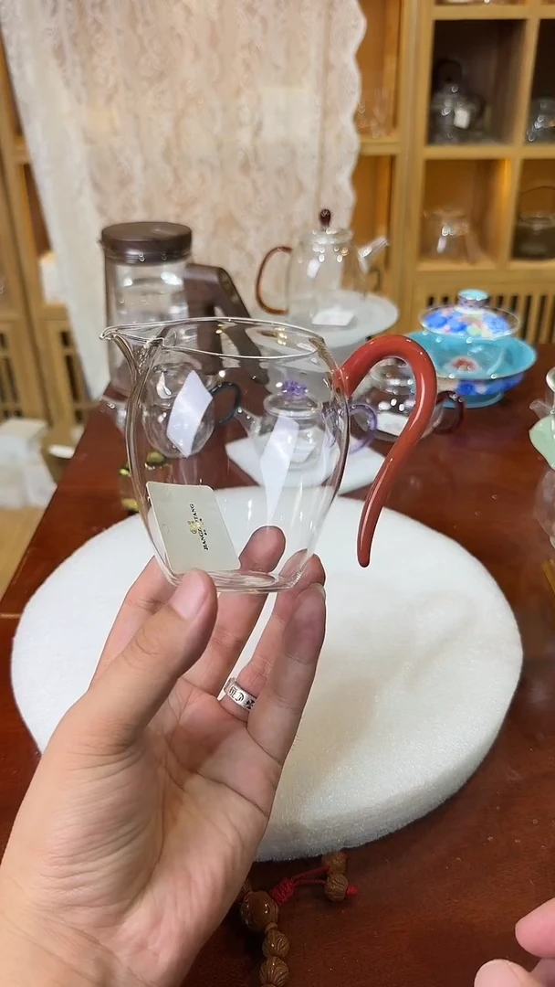 乳红色公杯。。。。。。