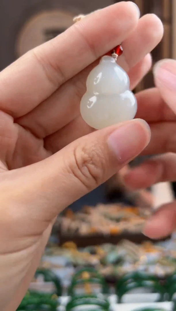 颈饰未镶嵌和田玉拍一发一，拍一发一