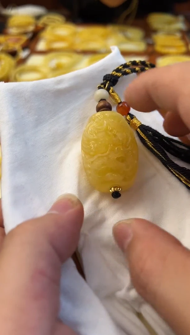 蜜蜡未镶嵌珠宝奇石蜜蜡未镶嵌珠宝奇石