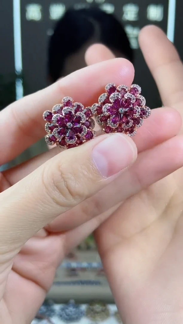 【闪购商品】石榴石耳饰银S925镶嵌耳饰