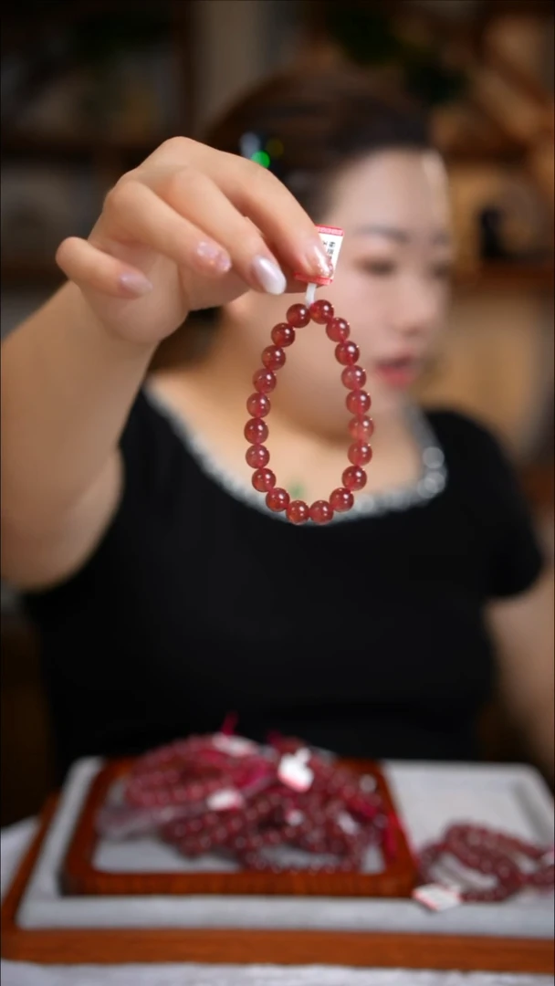 石英质玉手串未镶嵌草莓晶串9.5mD640多样性发其一