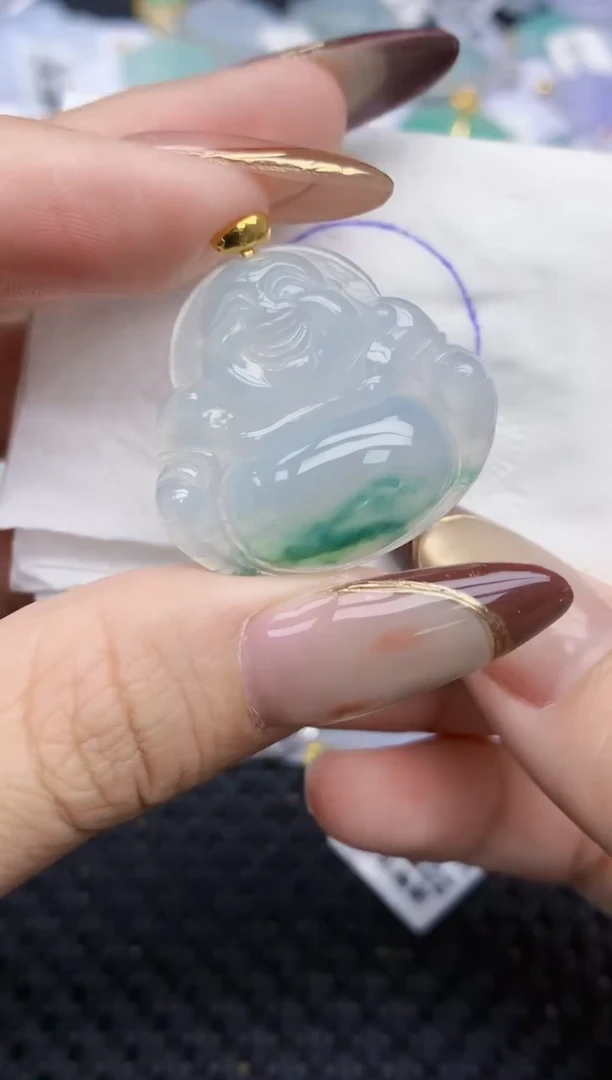 颈饰18K金镶嵌翡翠   天然翡翠A货  百元以上9米证书费自理