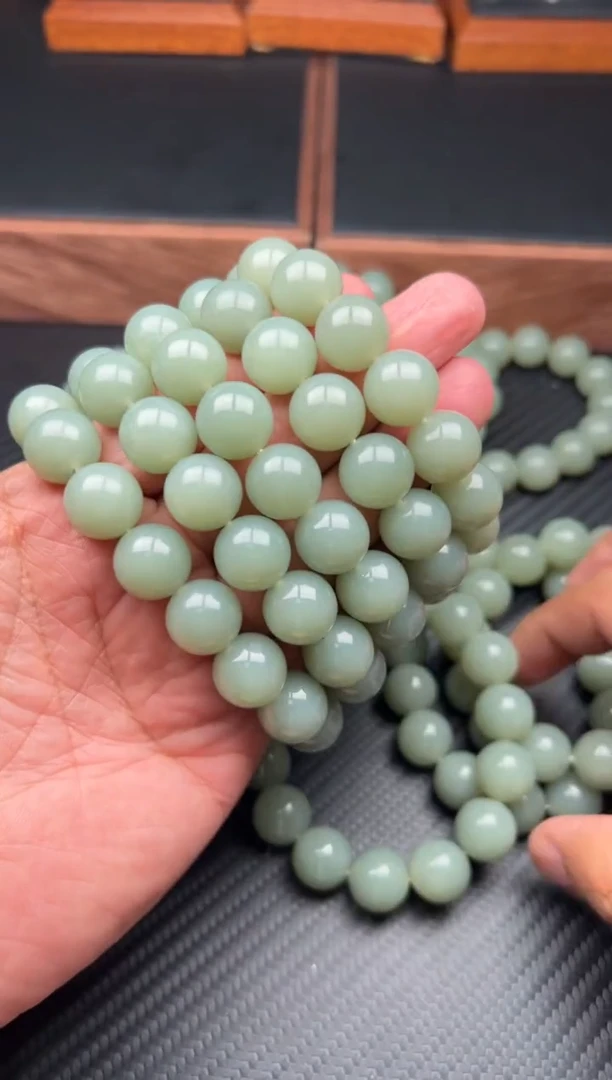 手串未镶嵌和田玉且末微色差近矿卡14P多样性发货拍一发一